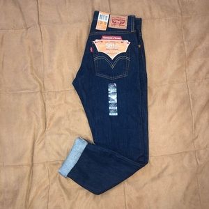 Vintage Levi’s 501 Mom Jeans SOLD